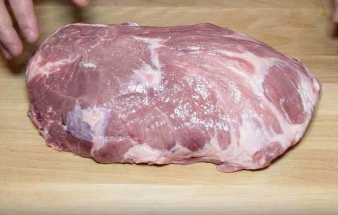Сочная свинина запеченная в фольге в духовке
