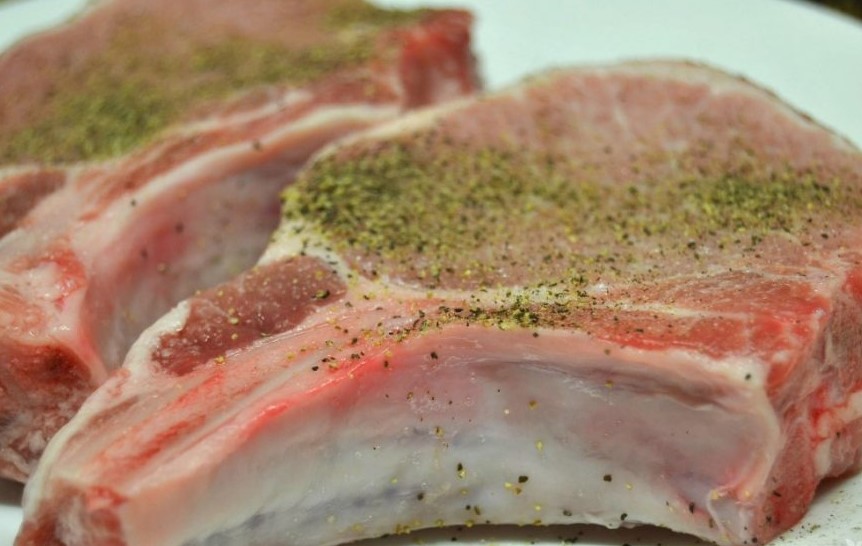 Как приготовить Как сделать отбивные из свинины на сковороде сочные рецепт пошагово
