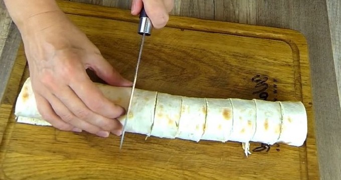 Рулет из лаваша с крабовыми палочками – 10 пошаговых рецептов