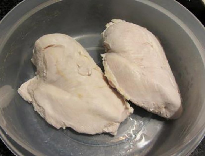 Салат Оливье с курицей – 6 пошаговых рецептов приготовления