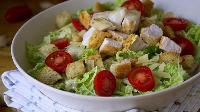 цезарь рецепт классический с курицей с фото салат в домашних | Дзен