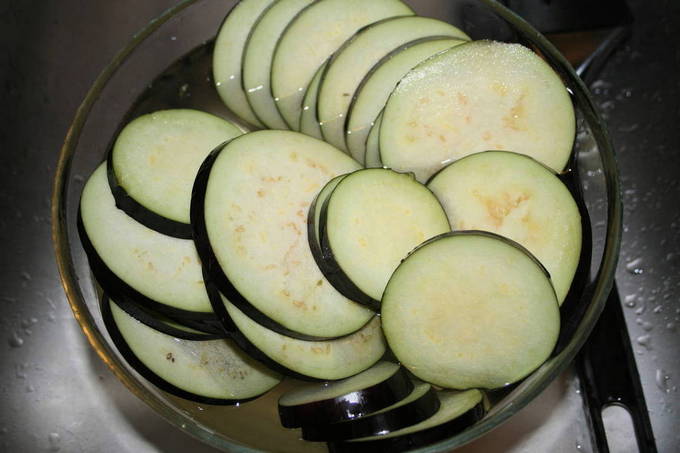 Баклажаны рецепты приготовления в духовке с сыром и помидорами и фаршем