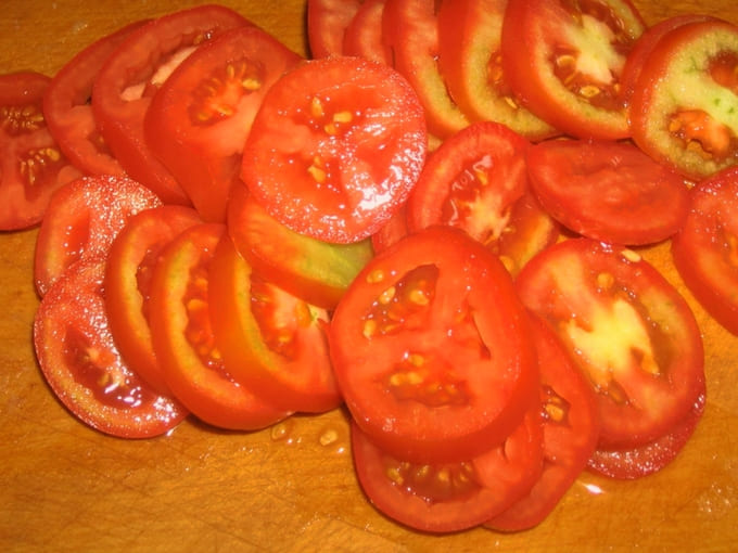 Баклажаны с помидорами и чесноком на сковороде сколько жарить