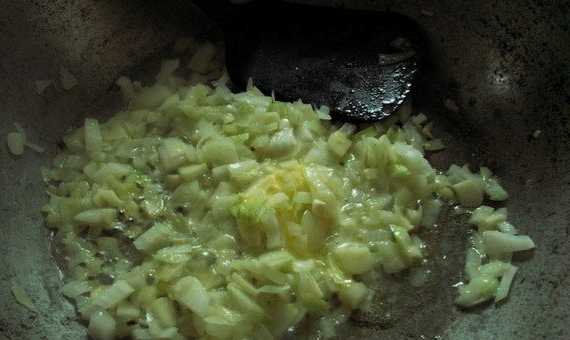 Мидии в сливочно-чесночном соусе — 8 пошаговых рецептов