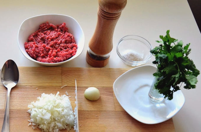 Домашние чебуреки — 10 самых удачных рецептов