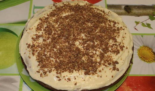 Онлайн-рецепт с видео-инструкцией Бисквитный торт Зебра с черносливом, сметаной и грецким орехом