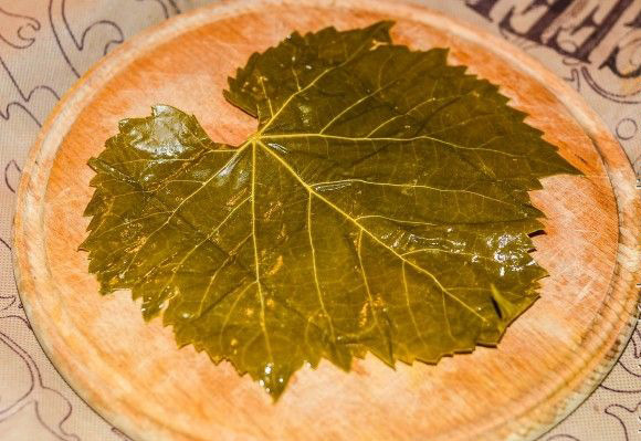 Как приготовить долму из виноградных листьев в домашних условиях рецепты