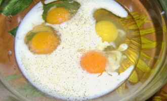 омлет в мультиварке редмонд с молоком пышный рецепт и яйцом | Дзен