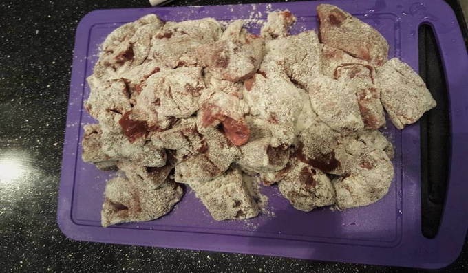 Печень со сметаной в мультиварке: рецепт приготовления пошагово