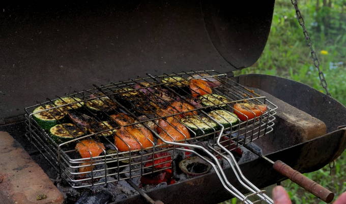 Как вкусно пожарить овощи на мангале на решетке рецепт с фото пошагово
