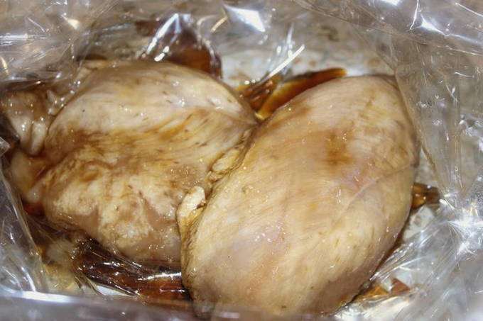 Варианты маринадов для курицы из соевого соуса и меда, чтобы корочка получилась сочной и хрустящей