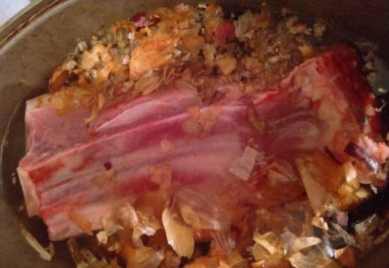 Говяжья грудинка (15 фото): рецепты приготовления говядины на кости. Особенности тушеного блюда с овощами и филе. Что такое грудинка и как выглядит?