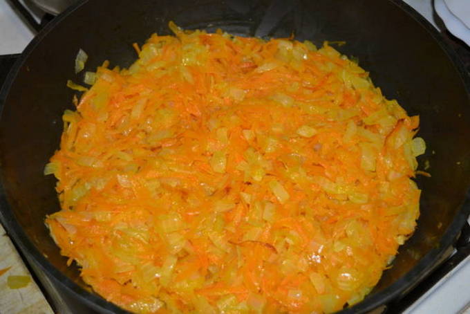 Овощное рагу с кабачками, капустой и картошкой