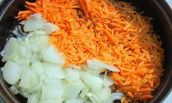 Индейка в сливочном соусе — 8 рецептов в духовке, на сковороде