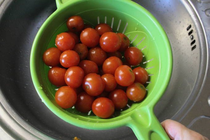 Малосольные помидоры – 10 рецептов быстрого приготовления с чесноком и зеленью