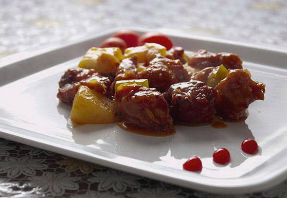 Свинина с ананасами в кисло-сладком китайском соусе и курица в кисло-сладком соусе — 10 пошаговых рецептов в домашних условиях