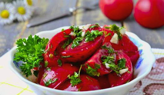Маринованные помидоры с чесноком и зеленью быстрого приготовления