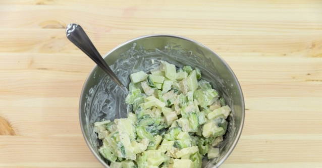 Салат с куриной грудкой – 10 простых и вкусных рецептов