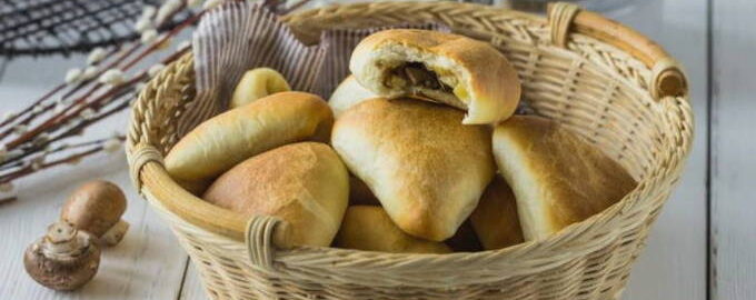Пирожки с картошкой в духовке — рецепт с фото пошагово