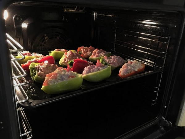 Фаршированные перцы в духовке – 10 пошаговых рецептов приготовления