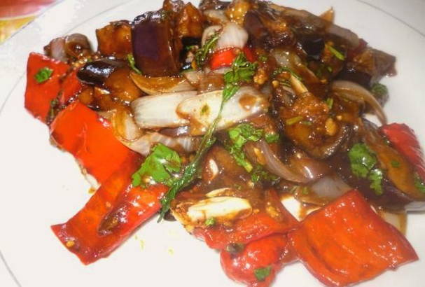 Хрустящие баклажаны в кисло-сладком соусе по-китайски