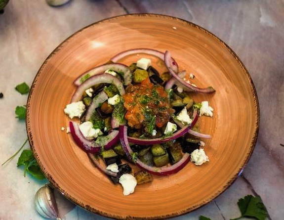 10 салатов из баклажанов, которые заставят вас по-новому взглянуть на овощ