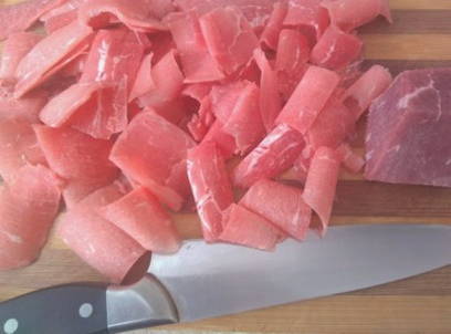 Рецепт хрустящих карамелизированных баклажанов и подробный рецепт теплого салата с хрустящими баклажанами 🍆 и помидорами 🍅