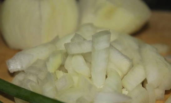 Жареная картошка с луком на сковороде — 10 пошаговых рецептов