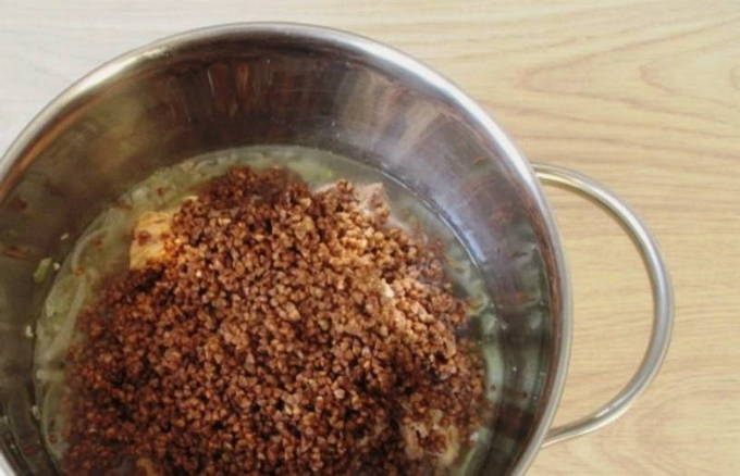 Гречка с тушенкой — 8 пошаговых рецептов приготовления