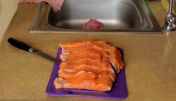 Лосось в духовке – 10 пошаговых рецептов приготовления