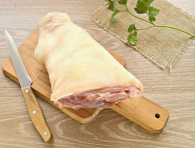 Приготовление рульки свиной на кости в духовке