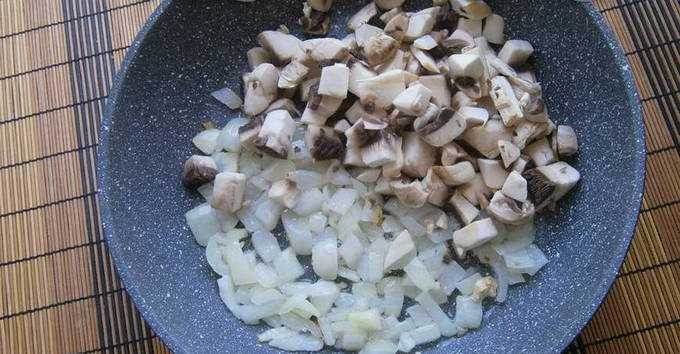 Салат с курицей и шампиньонами – 10 пошаговых рецептов приготовления