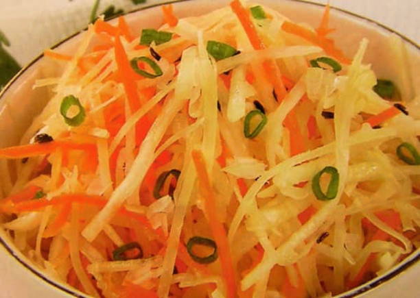 Салат из редьки — 10 простых и вкусных рецептов