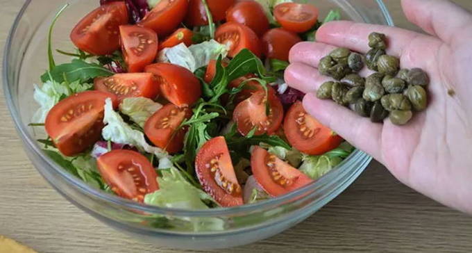Салат с форелью — 6 самых вкусных рецептов