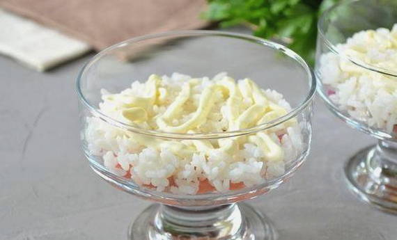 Салат с семгой – 10 очень вкусных рецептов