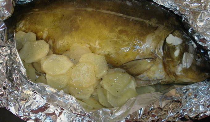 Рыба в фольге в духовке