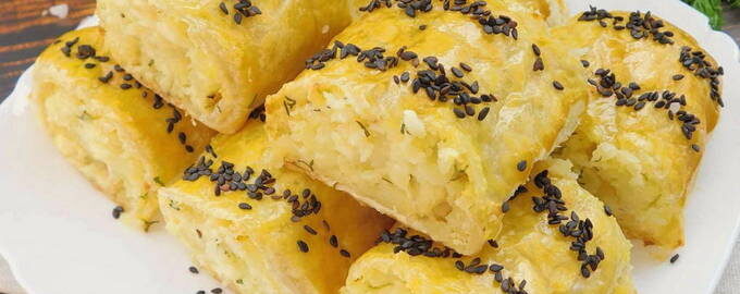 Как приготовить: Пирожки из слоеного теста с картошкой — рецепт и советы от Бабушки Эммы