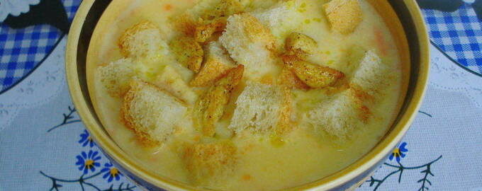 Гороховый суп-пюре с копченостями и чесночными сухариками пошаговый рецепт с фото