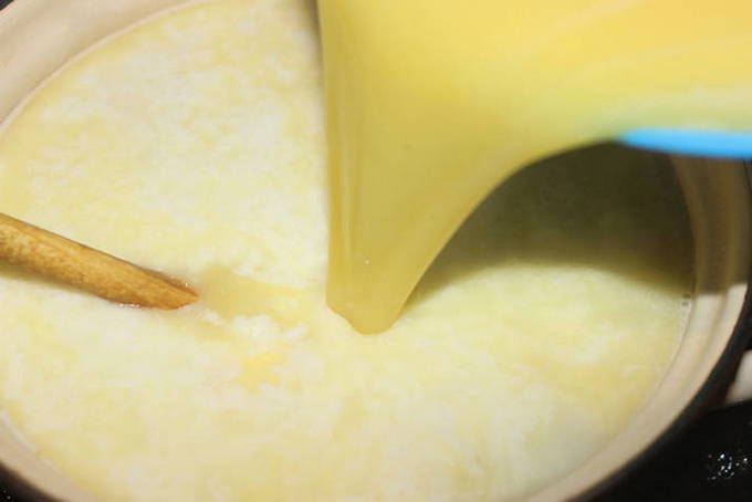 Сыр из кефира в домашних условиях — 8 пошаговых рецептов