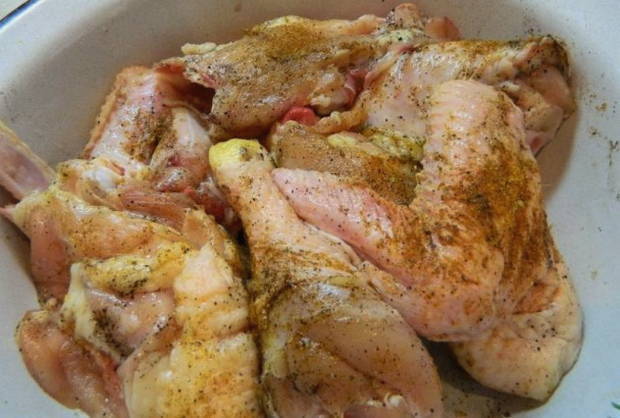 Курица кусочками в духовке в пакете для запекания, рецепт с фото