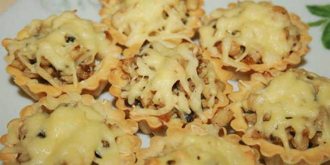 Тарталетки с курицей и грибами – 6 рецептов в духовке с пошаговыми фото