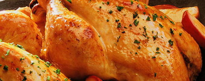Курица в фольге в духовке — 10 пошаговых рецептов