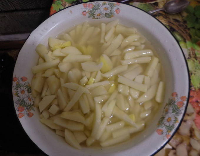 Рецепт супа с килькой в томате – готовится с рисом и картофелем