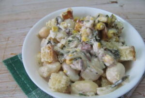 Салаты со шпротами - 10 простых и вкусных рецептов приготовления с ...