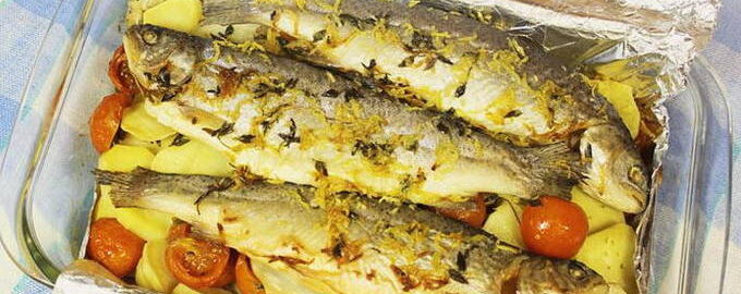 Рецепт: Рыба запеченная в фольге в духовке - с майонезом и лимоном