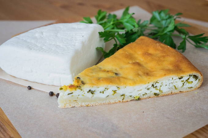Осетинский пирог с сыром и картошкой – классический рецепт