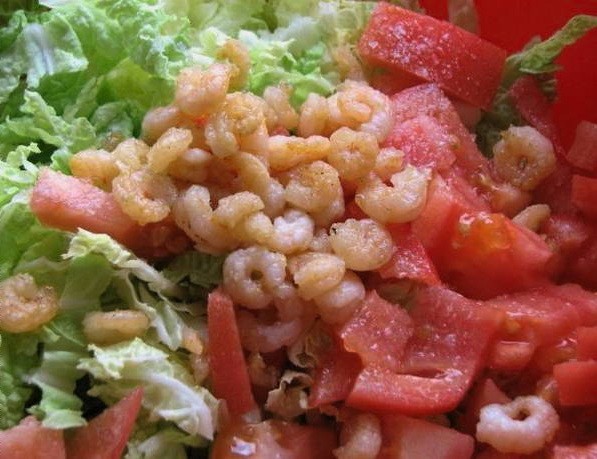 Салат с пекинской капустой и кукурузой — 10 пошаговых рецептов