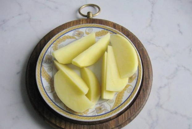 Картошка дольками запеченная в духовке — 10 вкусных рецептов