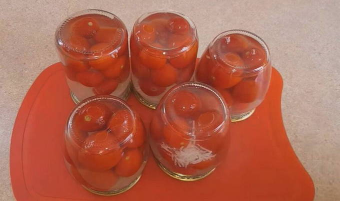 помидоры на зиму в снегу с чесноком самый вкусный рецепт на зиму на 3 | Дзен