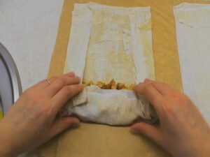 Штрудель классический - 10 рецептов домашнего штруделя с яблоками ...